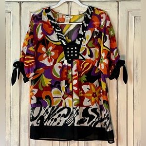 🌸ERIN B Tunic with Silver Tone Decorative Elements in Floral/Abstract Print XL